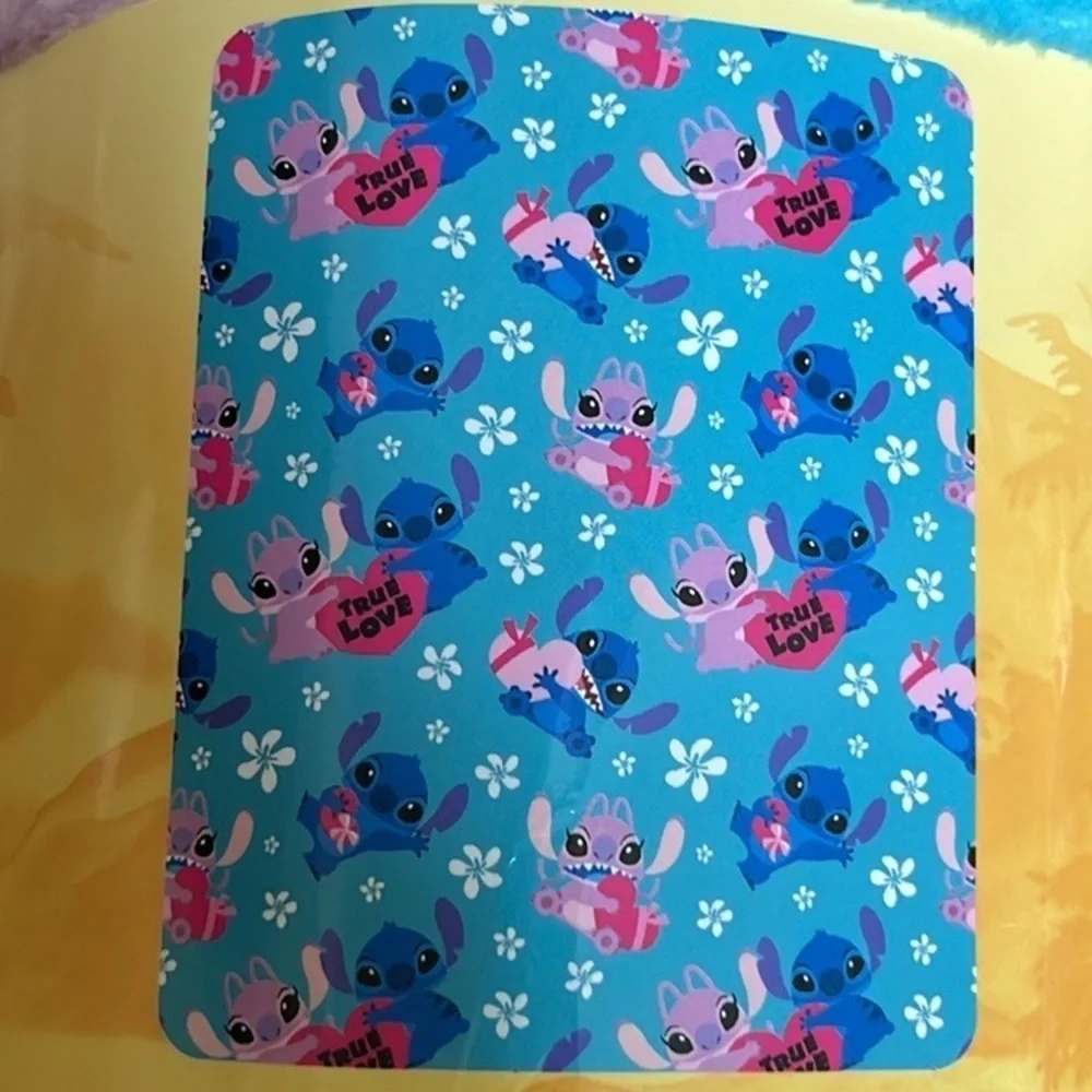 🆕 Disney’s Stitch True Love Throw Blanket 40”x50”